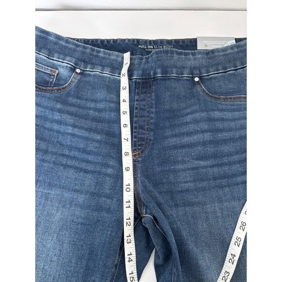 NWT Chico’s Jeans 16R Fits 12–14 Pull-On Slim Bootcut Preppy Classic Americana - Picture 9 of 12